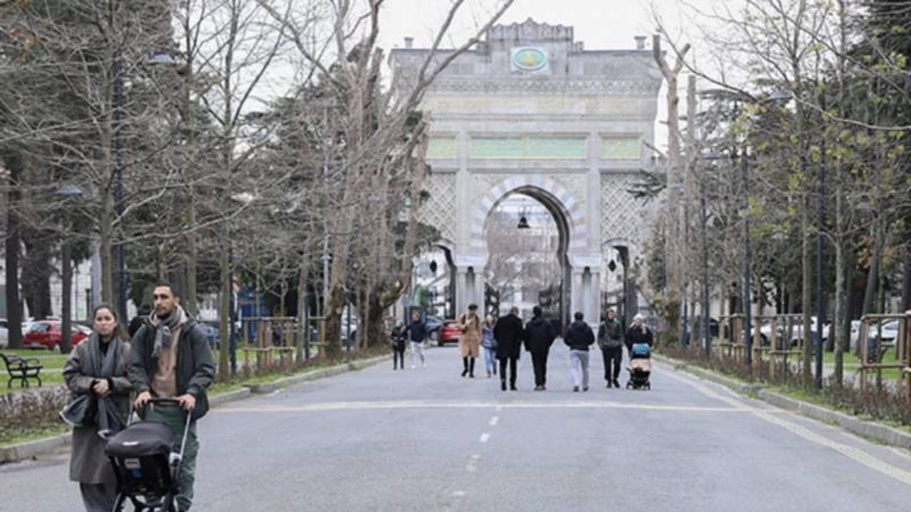 İstanbul Üniversitesi, halka kapılarını açıyor