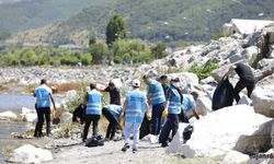 Van Gölü'nde Kirlilik Alarmı: Seferberlik Başlatıldı