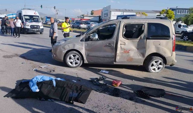 Van Merkezinde Trafik Kazası: Yaralılar Var