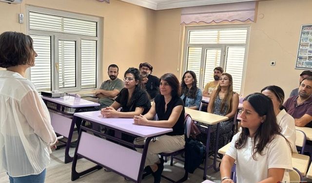 Diyarbakır’da Kültürel Baskınlara Tepki: "Kalemleri Yerde Bırakmayacağız"