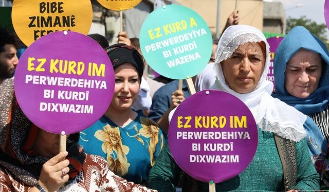 Dilbilimci Sami Tan Belediyeleri Eleştirdi: Dil Eğitimleri  İçin Yerli Adım Atmıyorlar