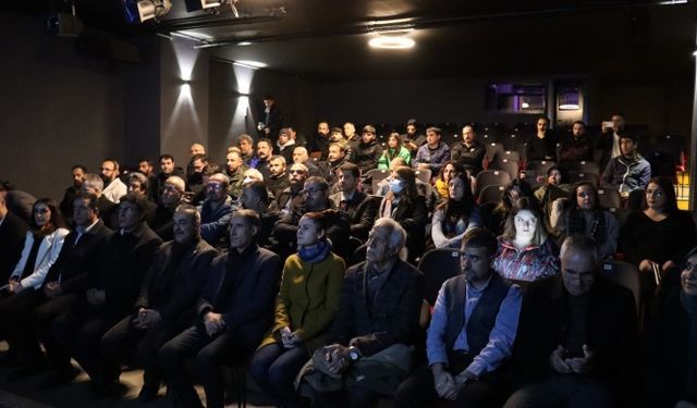 Van'da Gazetecilikte Yeni Bir Dönem: Dicle Fırat Gazeteciler Derneği'nin Van Temsilciliği Açıldı