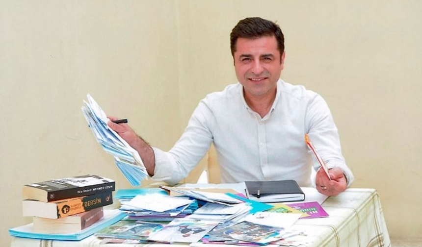Türkiye'nin En Güvenilir Siyasetçileri Listesinde Demirtaş da Var