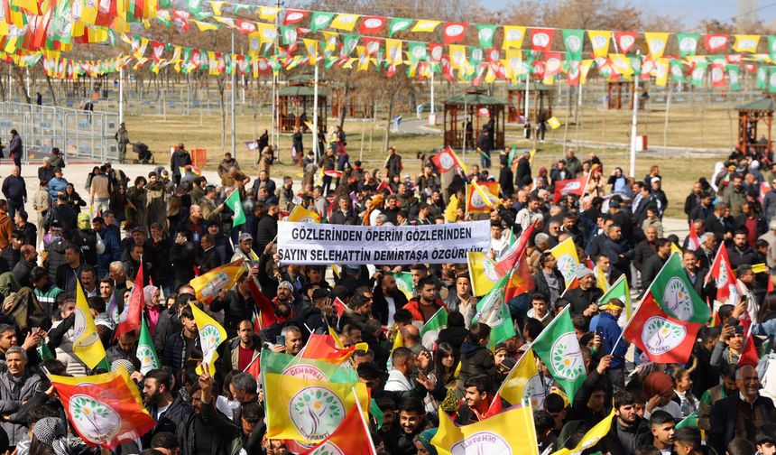 Van Newroz'u başladı I CANLI